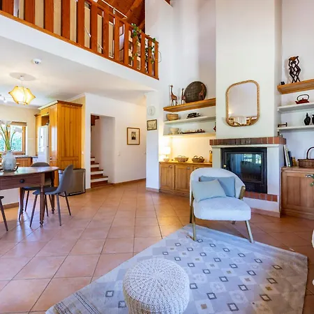 Ferienhaus Quintinha Mojud